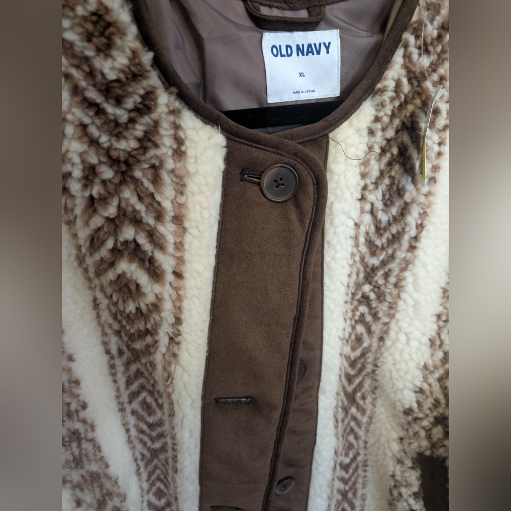 Old Navy Shearling Jacket NWT - image 9